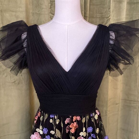 Mac Duggal Black and Multicolor Floral appliqué Midi Dress, US2 - Picture 8 of 16